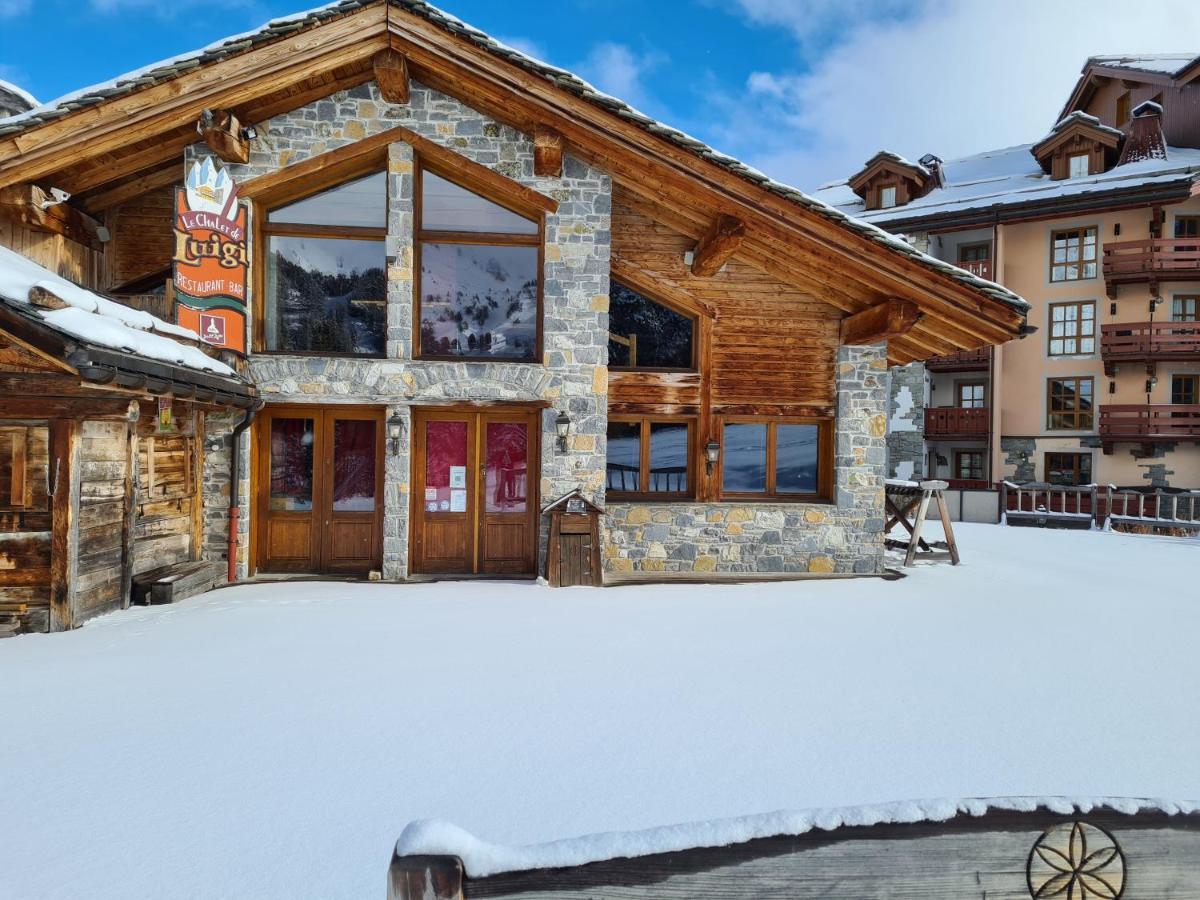Arc 1950 De Standing Refuge Du Montagnard Skis Aux Pieds *